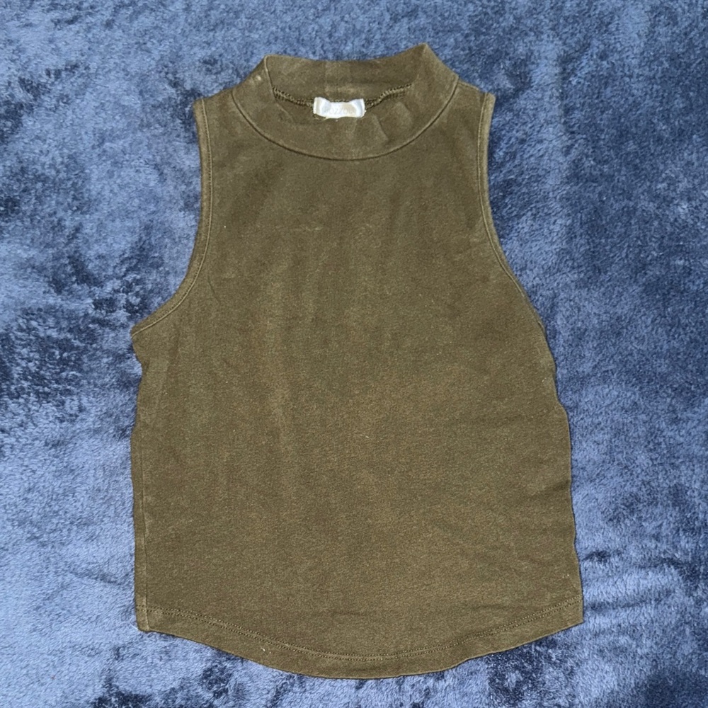 Bozzolo Olive Sleeveless Muscle Tee